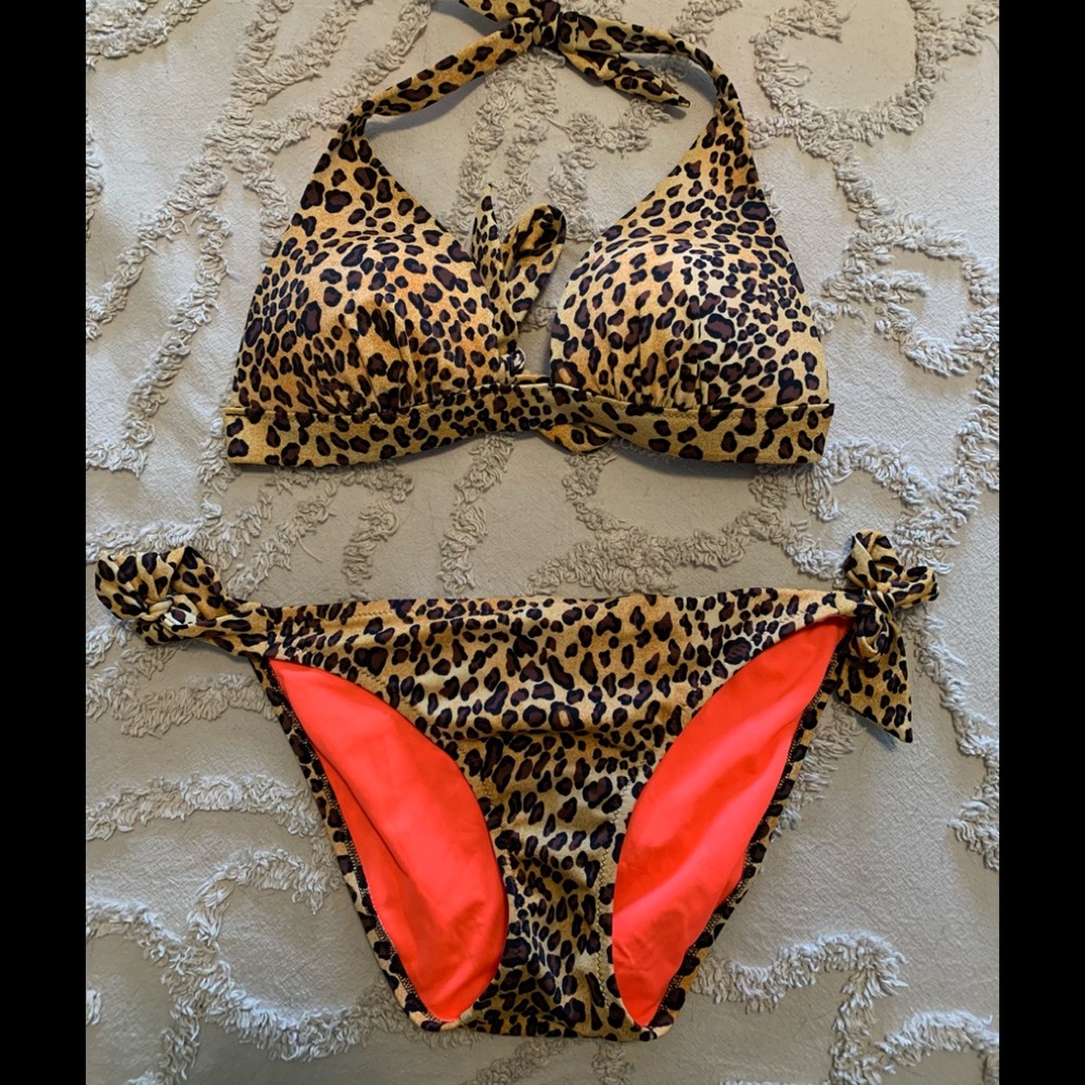 Victoria Secret push up leopard bikini